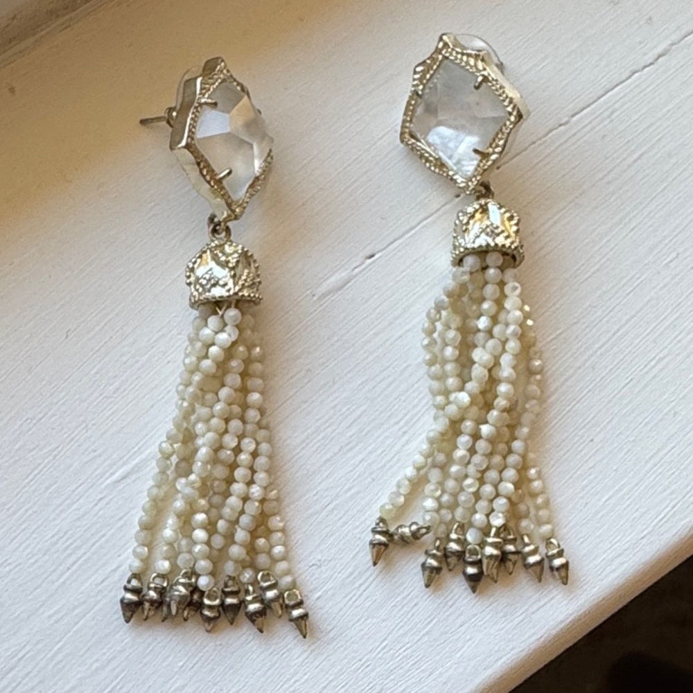 Kendra Scott Misha Tassel Earrings - Mother of Pearl